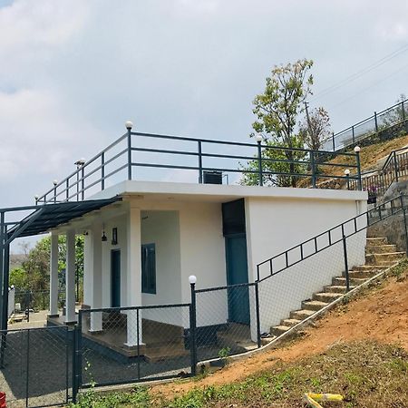 The Lobo'S Inn Pīrmed المظهر الخارجي الصورة